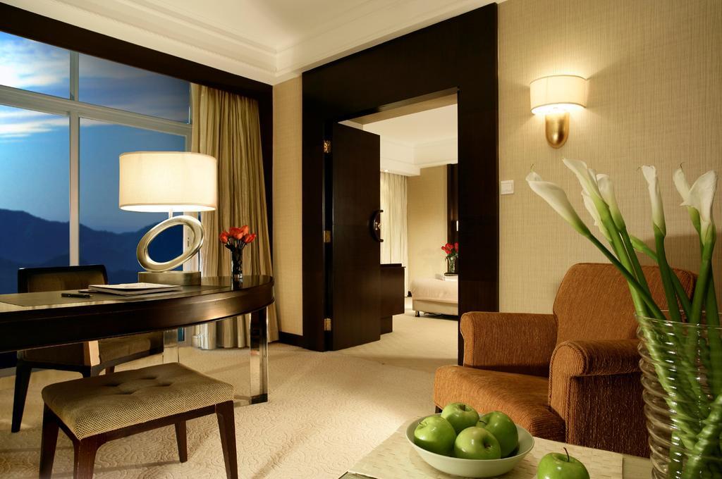 Foshan Fontainebleau Hotel الغرفة الصورة